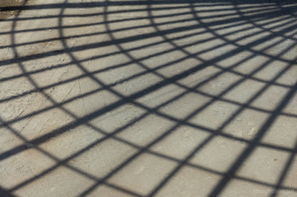 Shadows of a round lattice structure on the ground
